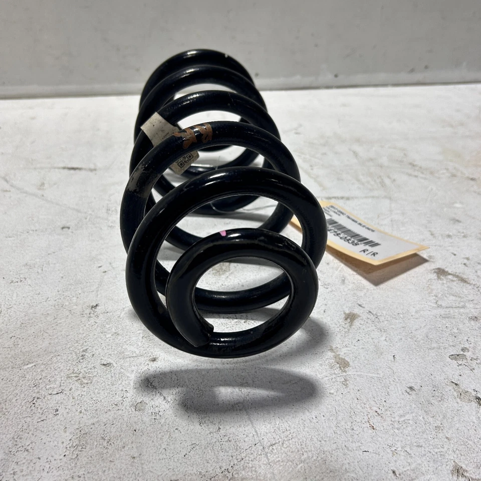 GMC TERRAIN SLE 2018 - 2023 AWD muelle helicoidal trasero izquierdo o derecho OEM 1 PIEZA Foto 3 de 4