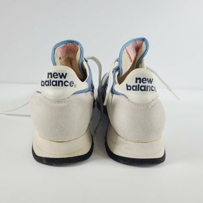 Vintage New Balance Women's 9.5 D 