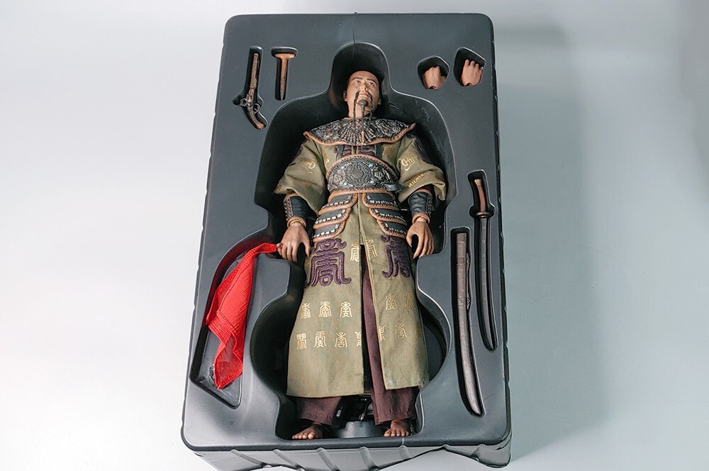 Hot Toys MMS44 Pirates of the Caribbean At World's End Sao Feng