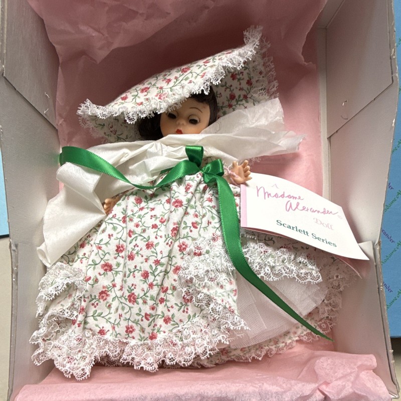 Madame Alexander Scarlett Series Scarlett 8" Fashion Doll GWTW 1992 MPN 627