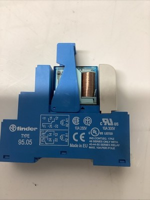 Finder 95.05 Relay Socket w/ 99.02.9.024.99 Interface Relay. U-071