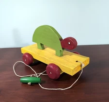 VTG Handmade Handpainted Wooden Turtle Pull Toy ~ Primitive Folk Art Style Decor