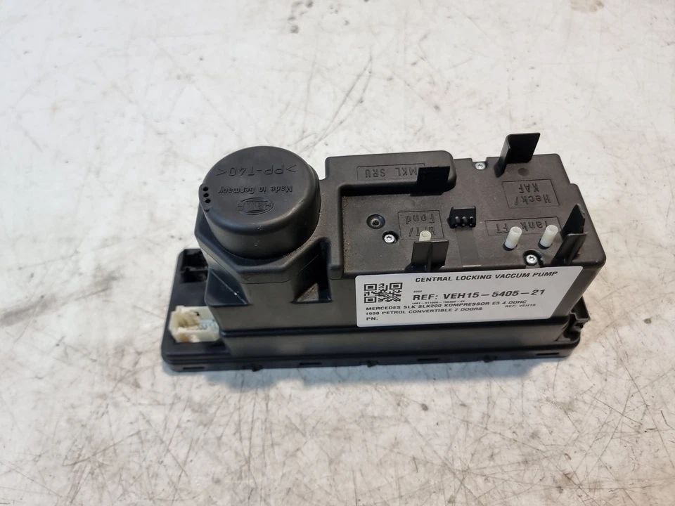 Mercedes SLK Central Locking Vacuum Pump PSE Unit 2.0Petrol 2002 OEM A1708000848 - Image 4 of 4