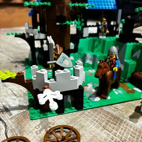 LEGO System Castle Dark Forest Fortress 6079 In 1996 Used Retired As Is Japan
