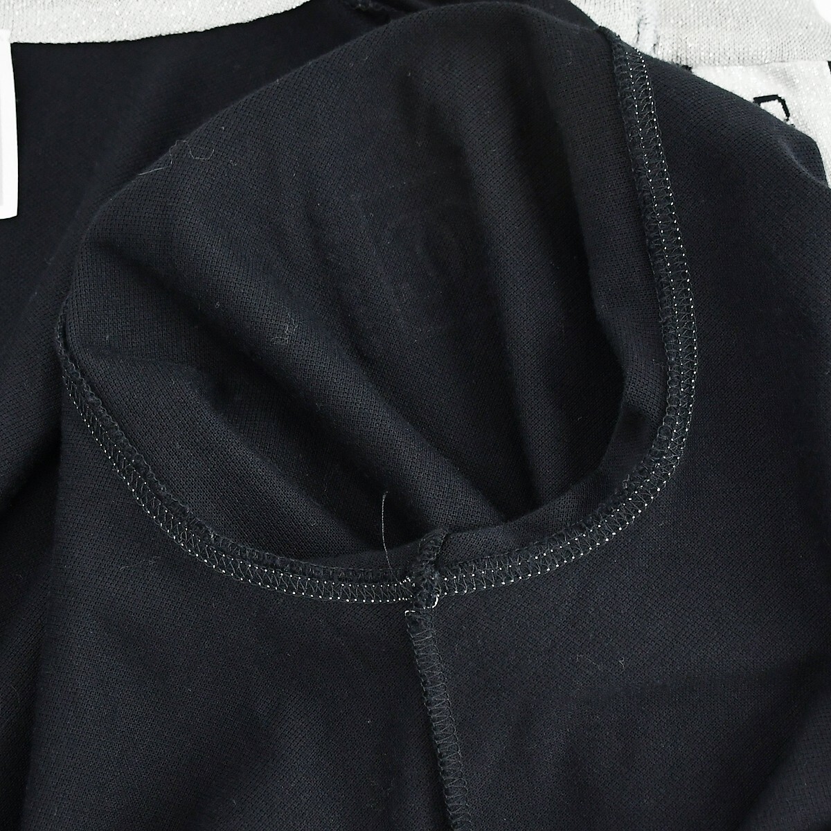 Chanel Sport Line Hoodie Zip Up Top Black 06P #40 79958 | eBay Chanel Sport Line Hoodie Zip Up Top Black 06P #40 79958 | eBay