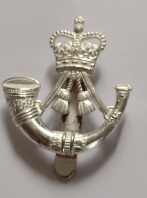 Gewehre Regiment Mützenabzeichen QC EIIR Ausgabe Silbermacher Firmin 2007 Ära Vintage Org