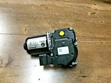 2017-2020 BMW 530 740 Front Windshield Wiper System Motor G30 G11