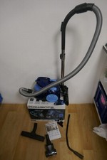 Aspirateur sans sac ROWENTA model RO2981EA (occasion)