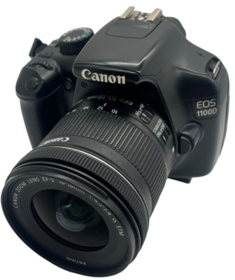 Canon EOS 1100D Spiegelreflexkamera mit Objektiv Canon EF-S 18-55mm F/4.5-5.6 IS