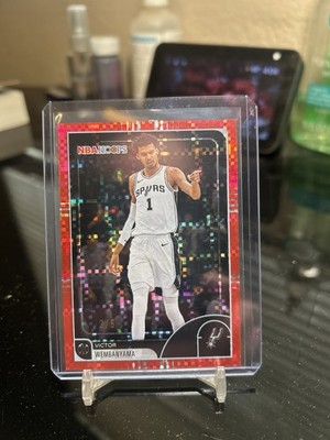 2026 Victor Wembanyama Topps NBA Hoops Red Pixel /5