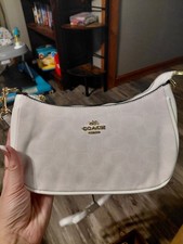 Coach Teri Women's Shoulder Bag In Signature Canvas - Cream CA548 