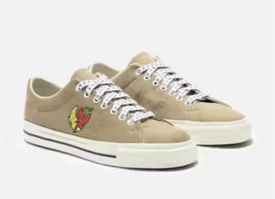 women 6.5 men 5- Sky Farm Workwear x Converse One Star Pro Strawberry Moon