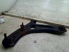 Triangle de suspension Peugeot 107