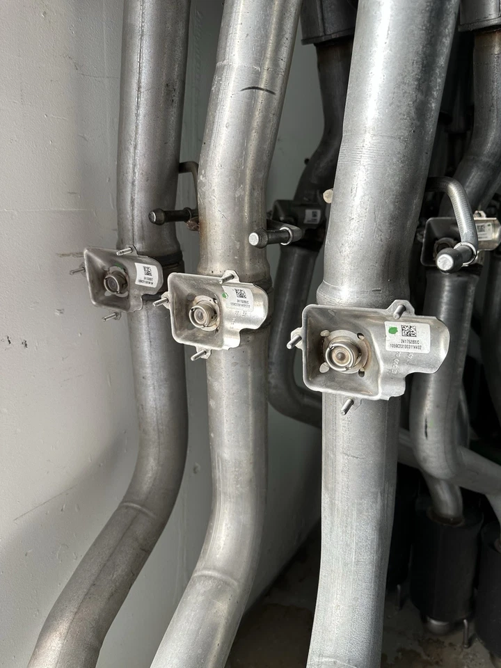 Dodge Challenger ScatPack HellCat RedEye Demon 170 2023 OEM Catback SIN CONSEJOS Foto 3 de 4