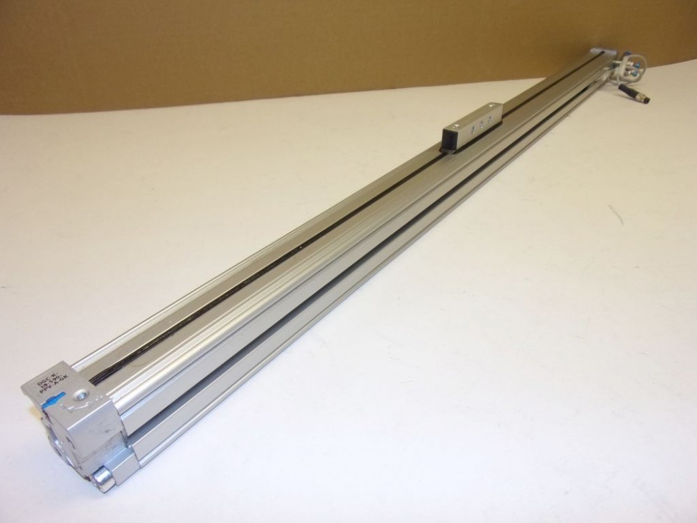 Festo DGC-K-18-590-PPV-A-GK, 1312500 Linear actuator + 543861 sensor, PHEN0533