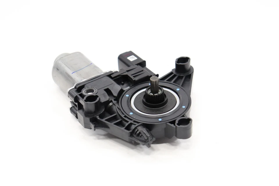 2020 - 2022 CHRYSLER VOYAGER FRONT LEFT SIDE DOOR WINDOW REGULATOR MOTOR OEM - Image 2 of 4