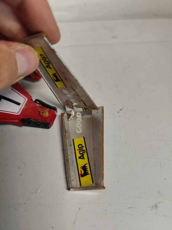 Burago Formula 1 Ferrari 312 T2 Scala 1:14 Italy Danneggiata Pezzi Mancanti - Immagine 4 di 4