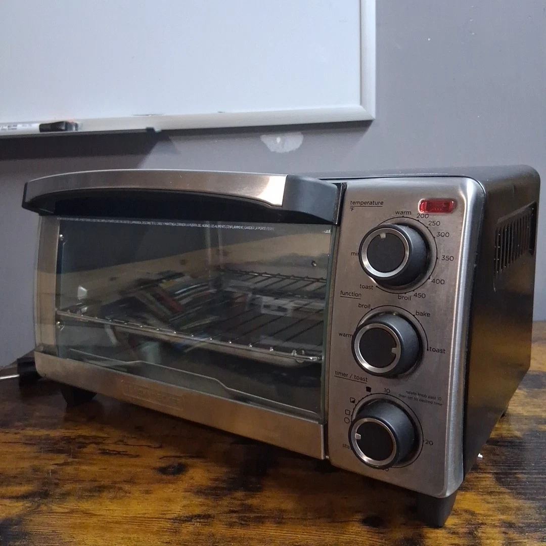 BLACK+DECKER TO1755SB Natural Convection Toaster Oven Stainless Steel - Silver
Opens in a new window