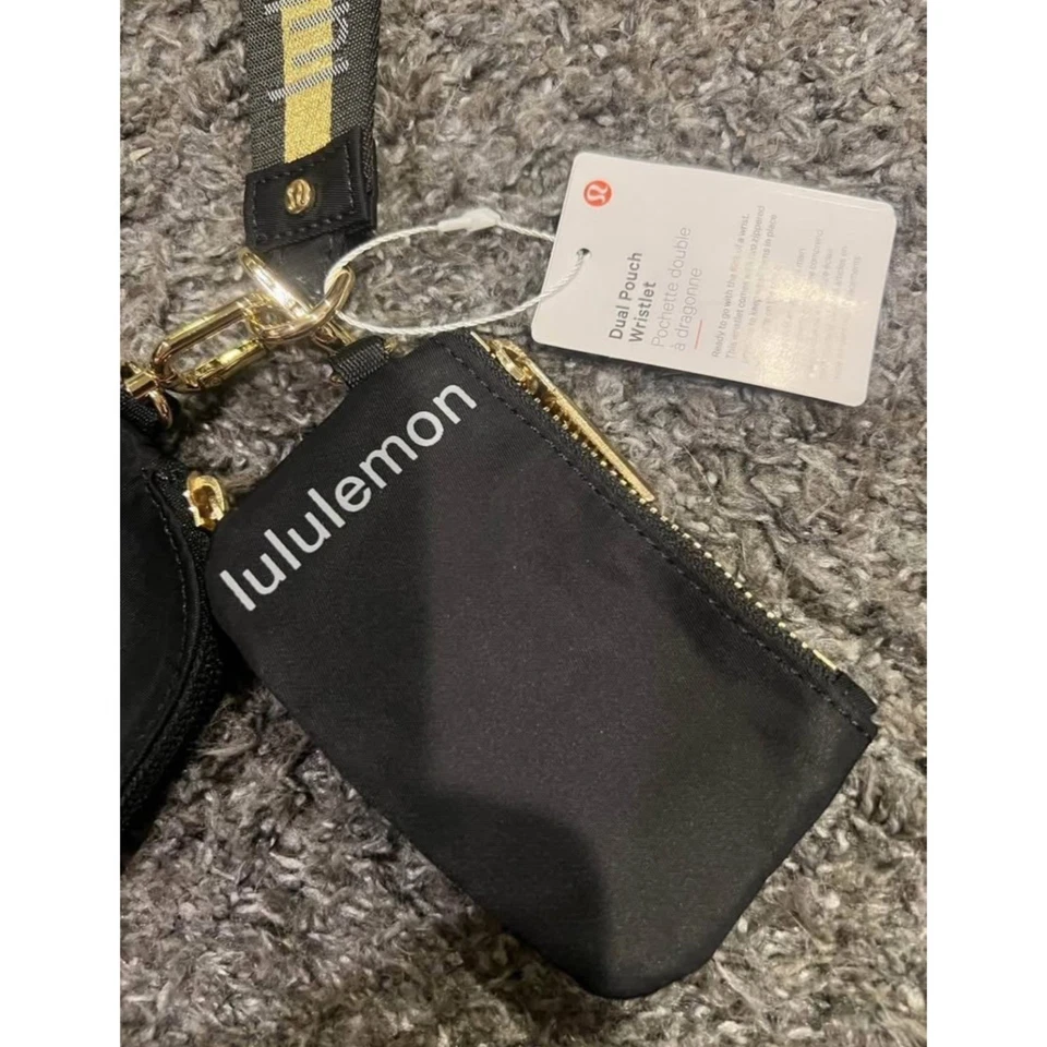 Lululemon Doble Bolsa Muñequera Billetera Accesorio Llavero Bolso Negro y Dorado Foto 4 de 4