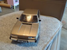 Rover 3500 1/18 colore oro