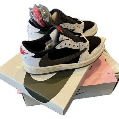 Jordan Air Jordan 1 Low x Travis Scott Damen Low Top EU 37,5 DZ4137-106