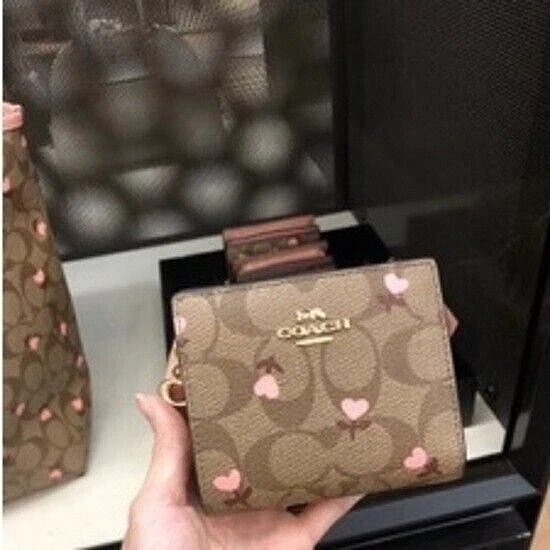 Short wallet coach Clearance