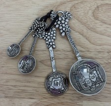 GANZ Silver Metal Measuring Spoon Set  Grapes/wine Bottle Design #55