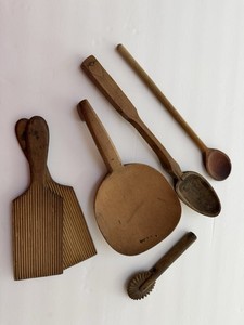 6 PRIMITIVE WOODEN KITCHEN UTENSILS/CRIMPER, LG PADDLE, 2 BUTTER PADDLES,SPOONS