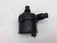 Wasserpumpe Mercedes-Benz GLE V167 0005007600 P22520950 Wasserpumpe Mercedes-Benz GLE V167 0005007600 P22520950
