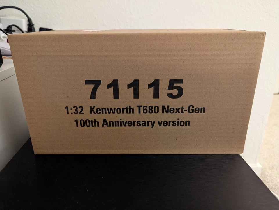 Diecast Masters 1/32 Scale Kenworth T680 100th Anniversary Truck model 71115 NEW - Image 2 of 3