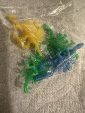 Lot Of Tiny Mini Micro Dinosaurs Dino Dinosaur Plastic Figures Small Toys