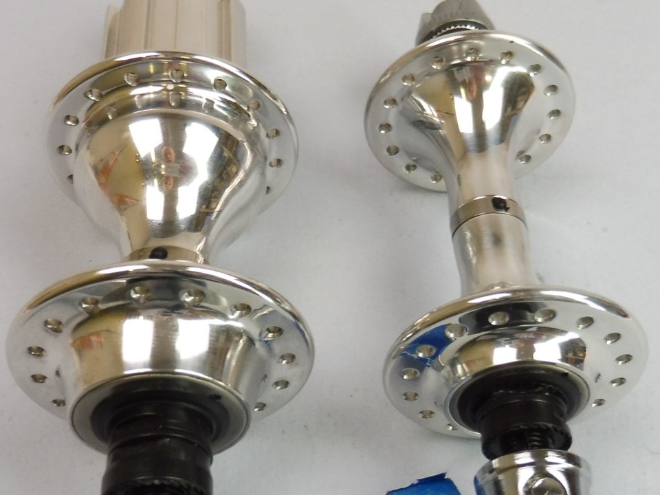 Roues moyeux Campagnolo Chorus pour chambre à air 32 rayons