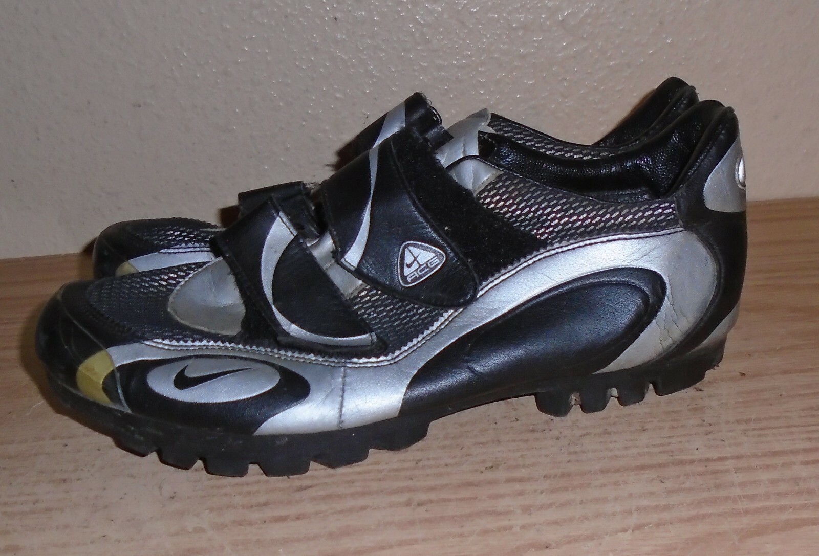 mens road cycling shoes size 11