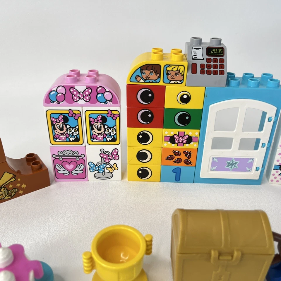 Lego Duplo Over 40 Specialty & Printed Bricks Blocks Replacement Parts Lot - Image 3 of 4