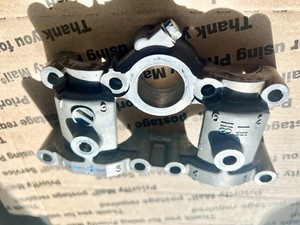 2016 SUZUKI RMZ450 CYLINDER HEAD CAMSHAFT CAM SHAFT CAP HOLDER RMZ 450 TOWER