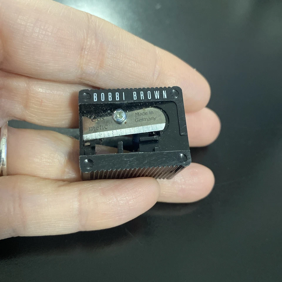 Sacapuntas de maquillaje BOBBI BROWN hecho en ALEMANIA Foto 2 de 4