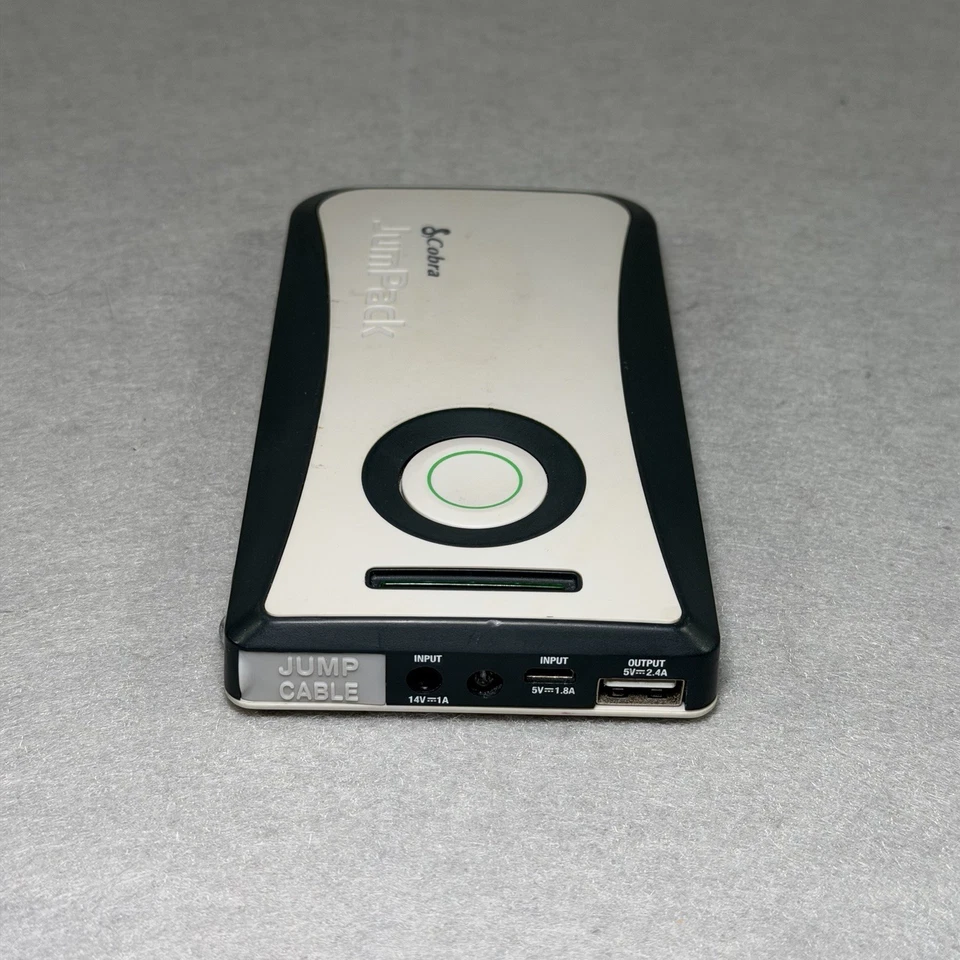 Unidad de arranque de salto de carga Cobra Jumpack CPP8000 solo Foto 4 de 4