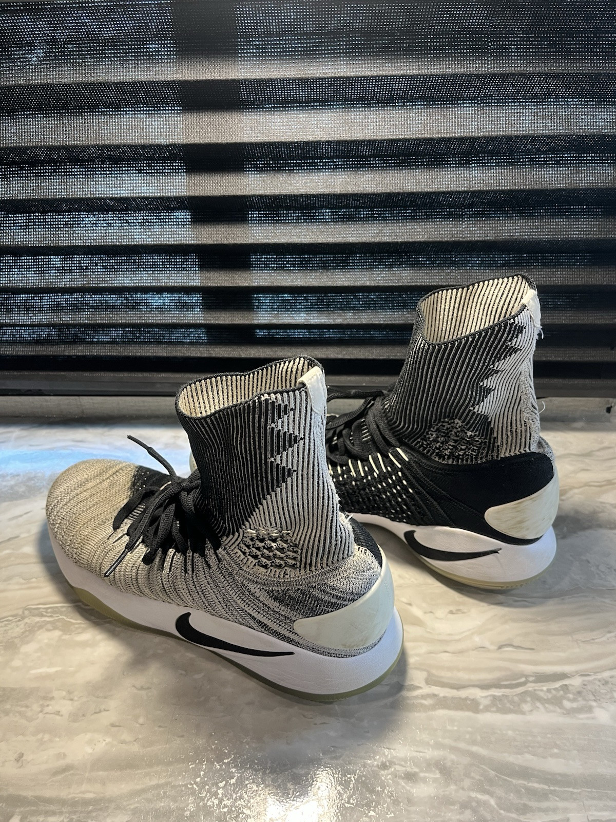 Nike Fly Net Hyperdunks - image 5