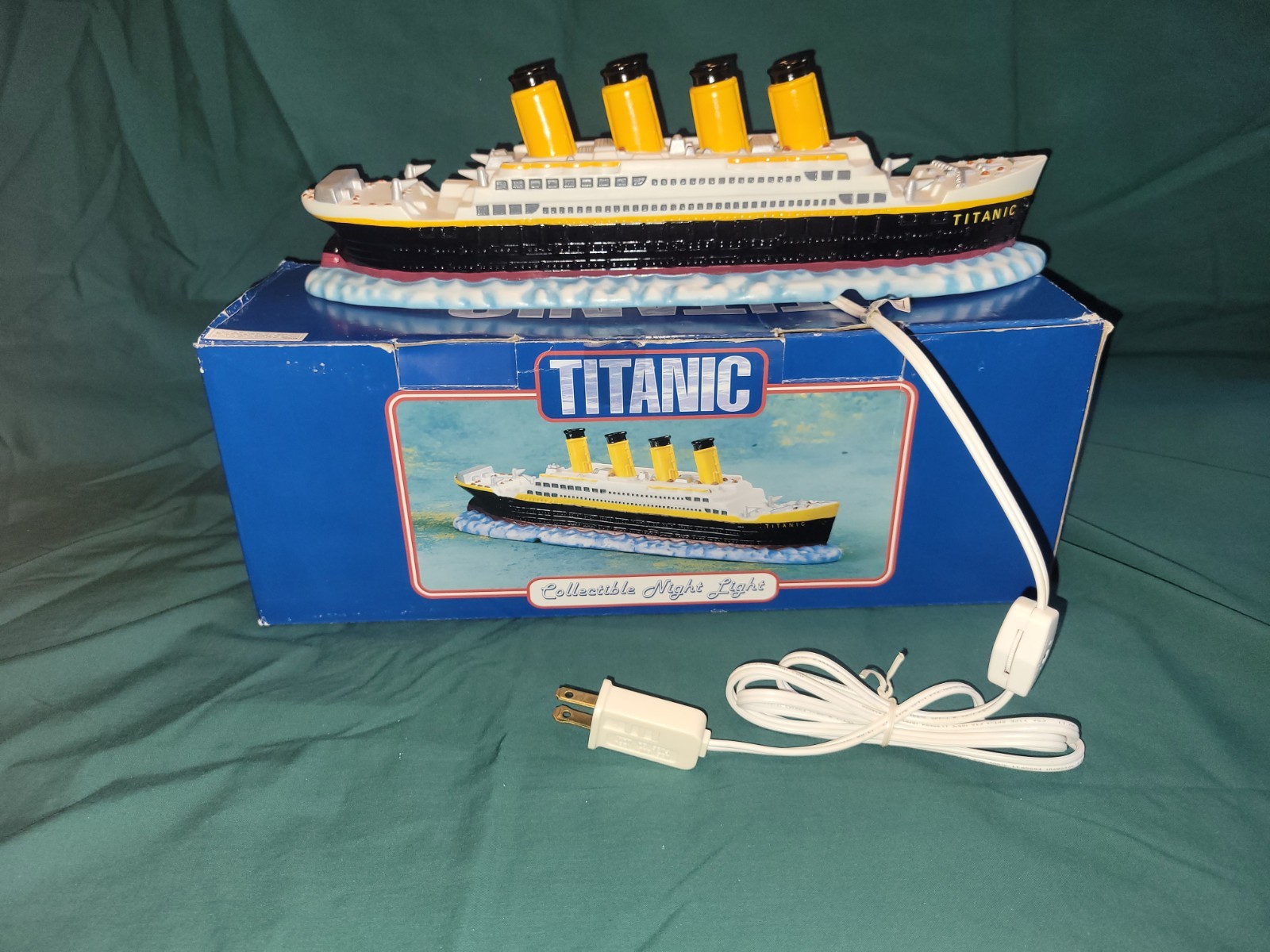 Vintage Titanic Night Light Enesco 1998 With Original Box- Works- 14 Inches Long