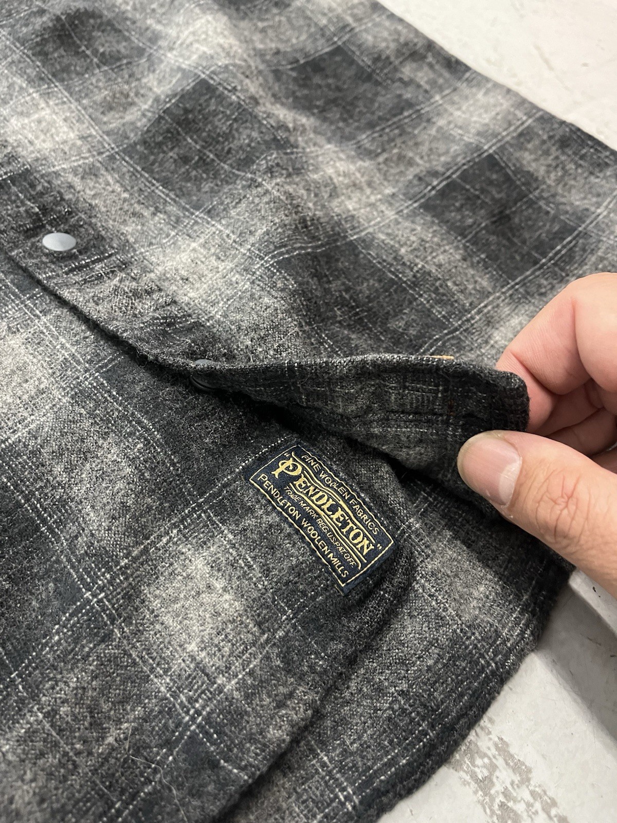 Kitsbow Pendleton Icon Snap Button Flannel Wool S… - image 4