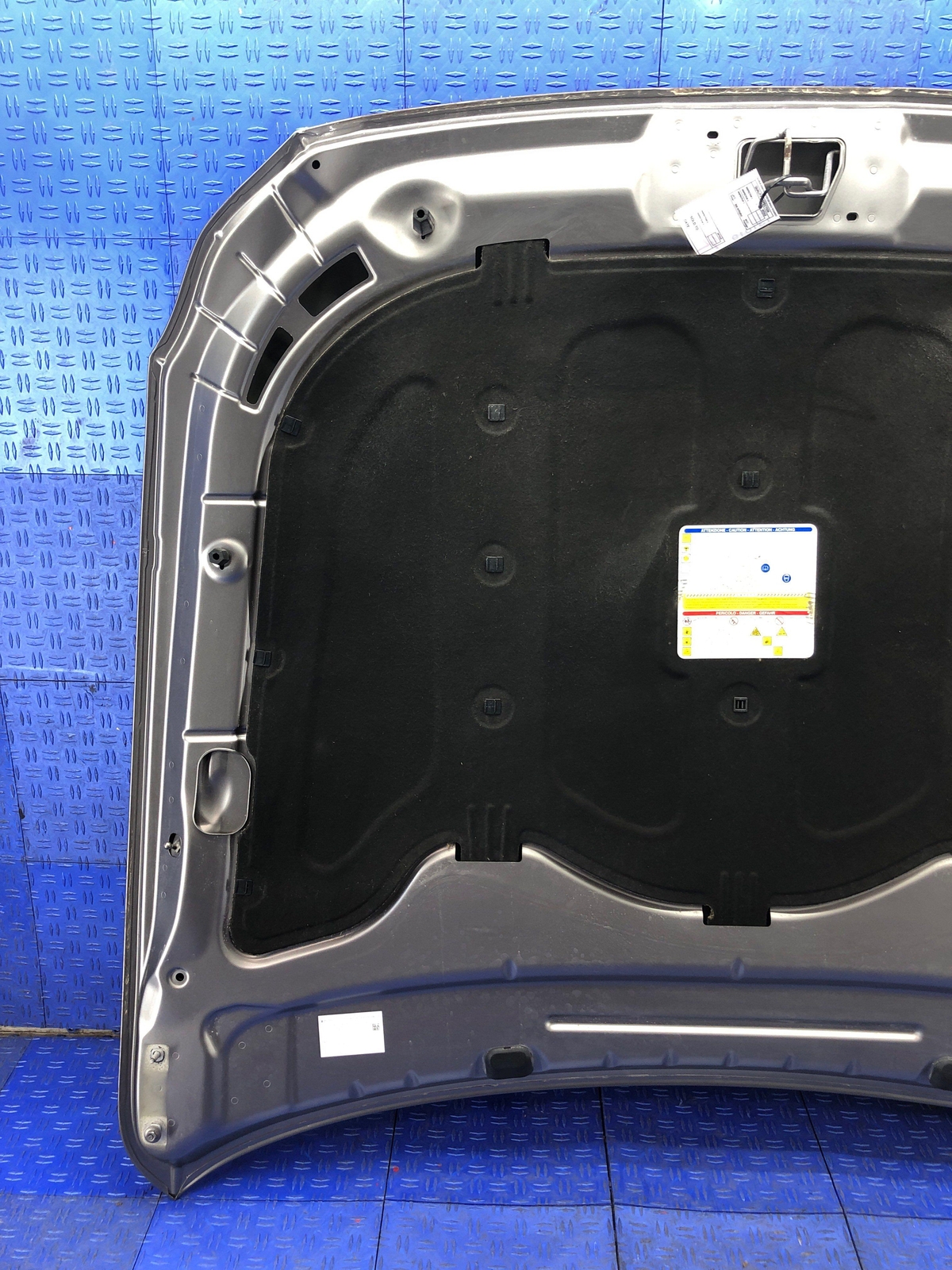 2014-2017 MASERATI QUATTROPORTE FRONT HOOD GRIGIO MARATEA METALLESCENT (GMM) OEM