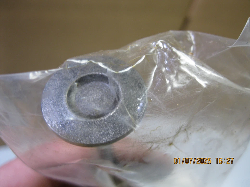 Engine Exhaust Valve Sealed Power V-2561 Foto 4 de 4