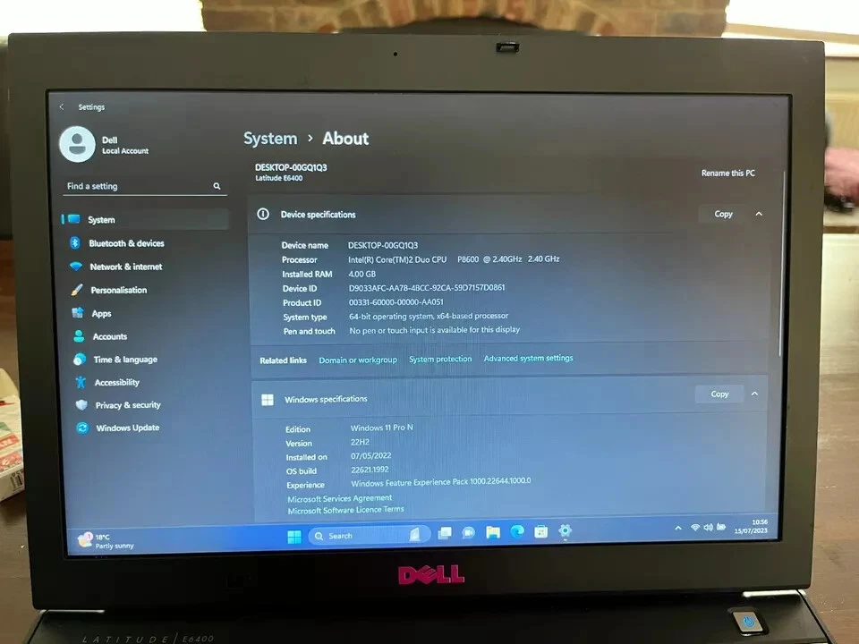 Dell Latitude E6400 14" Core 2 Duo 2.4GHZ 4GB 250GB Windows 11 Pro - Image 3 of 4
