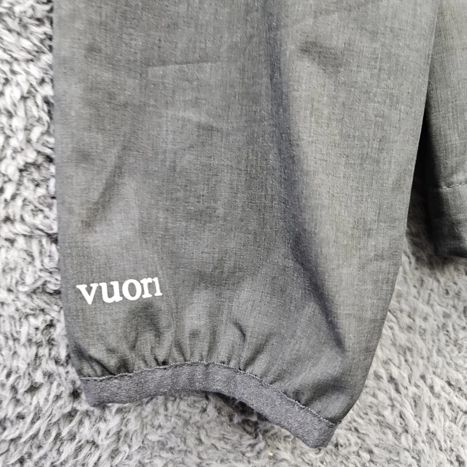 vuori outdoor trainer athletic windbreaker jacket