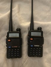Two Baofeng radios UV-5R 2x