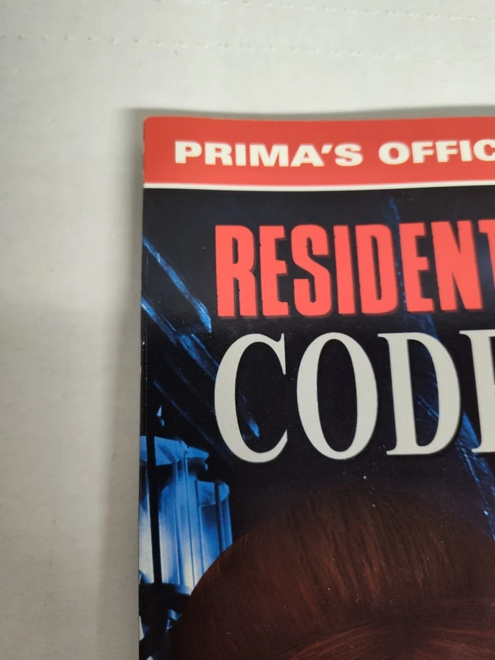Resident Evil Code: Veronica TOYS R US Exclusive Strategy Guide Complete Capcom - Image 2 of 4