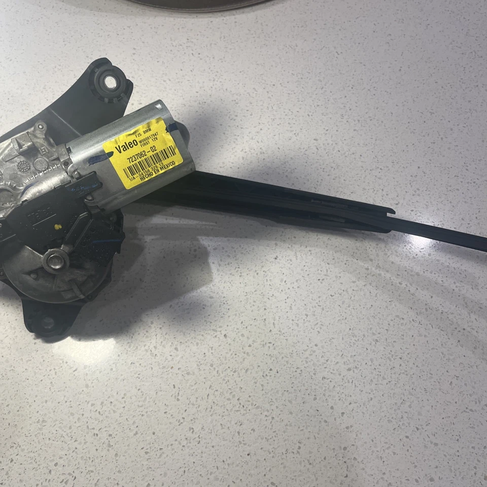 BMW X3 (F25) 2011-2017 motor limpiaparabrisas trasero Foto 2 de 4