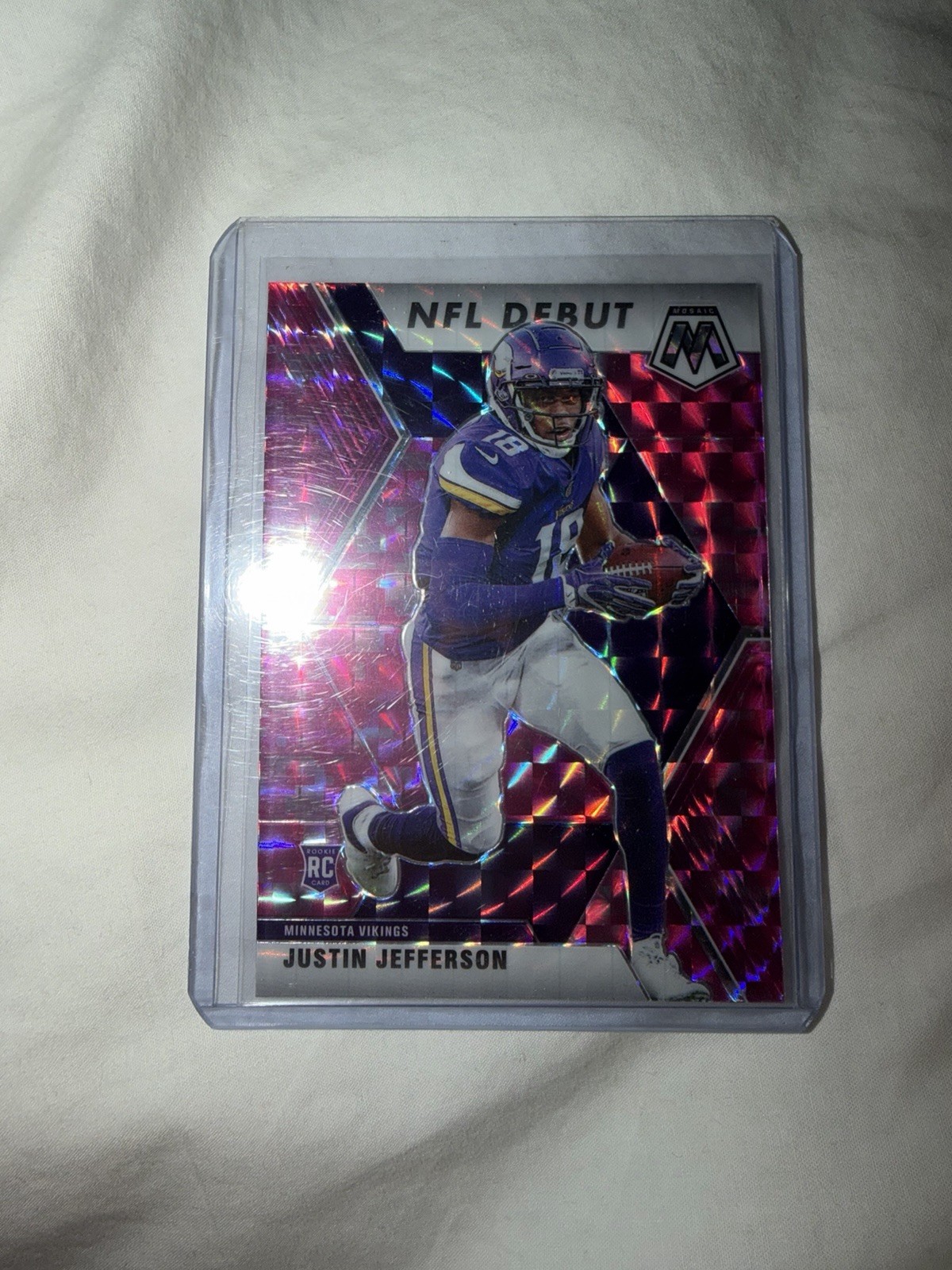 2020 Panini Mosaic - NFL Debut Justin Jefferson #270 Camo Pink Mosaic Prizm (RC)