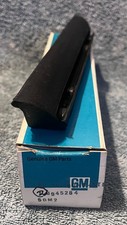 Corvette Soft-top Side Rail Weatherstrip Rh - C - 1968-75 - Nos - Gm 3945284 Corvette Soft-top Side Rail Weatherstrip Rh - C - 1968-75 - Nos - Gm 3945284