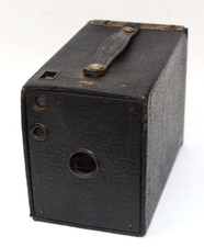 Kodak No. 2 Brownie Box Camera Model D. Shutter Fires.